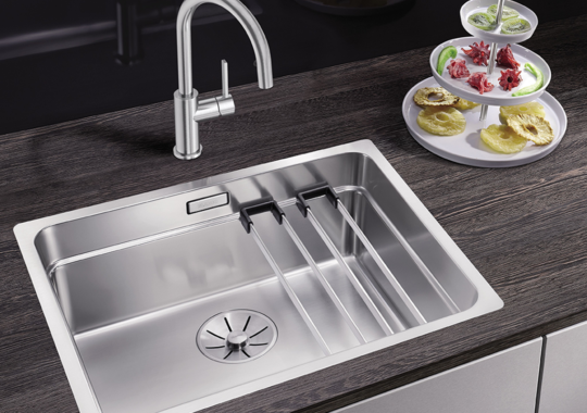 sink with rack